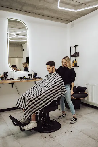 Ostre Cięcie Barber Angelika Piechowiak